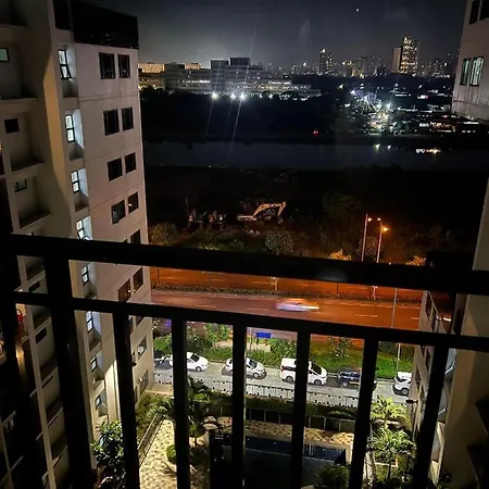 Shore 2 Residences @ Mall Of Asia