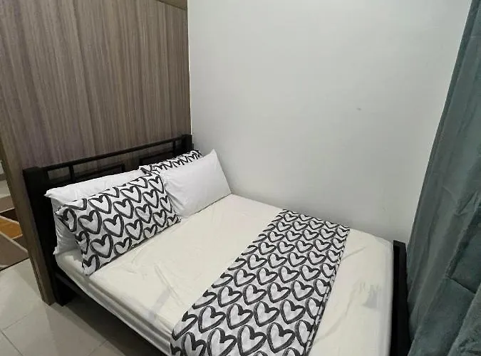 Aparthotel Shore 2 Residences @ Mall Of 3*